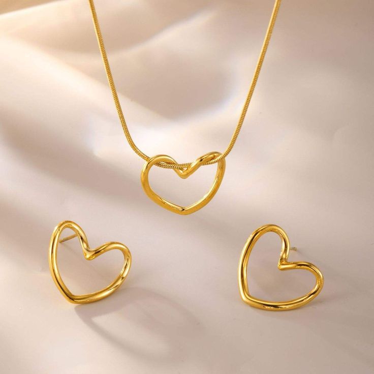 Gold Heart Necklace & Earing