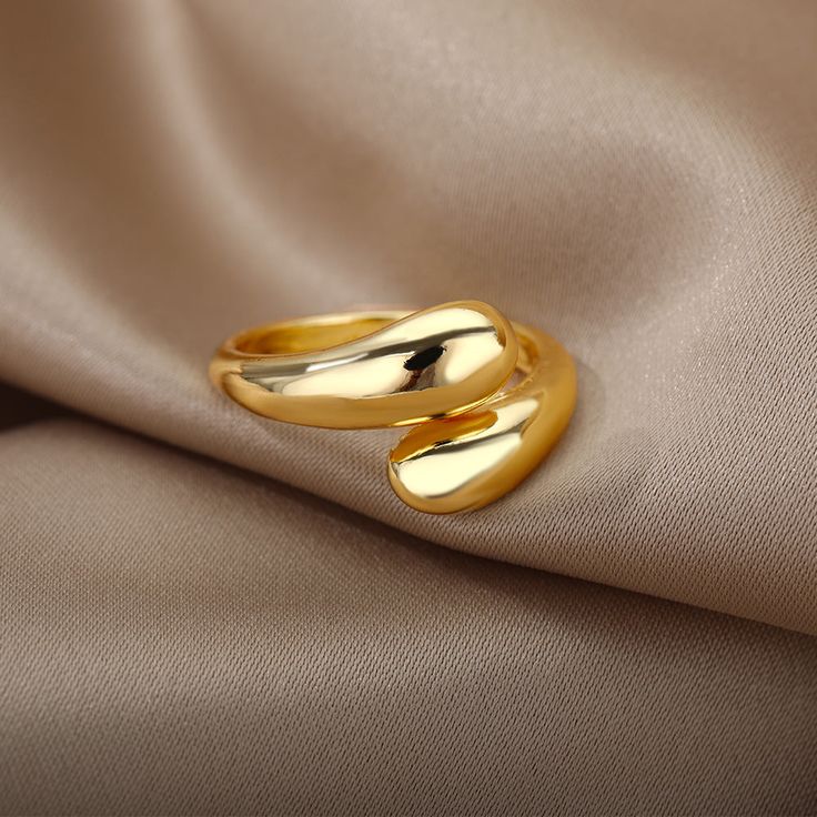 Golden Water Drop Ring